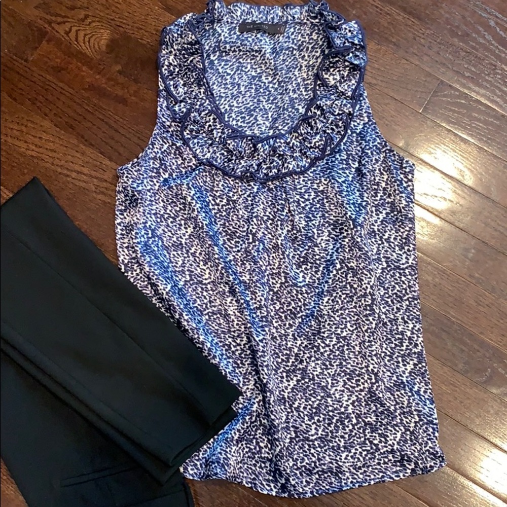 Printed sleeveless top